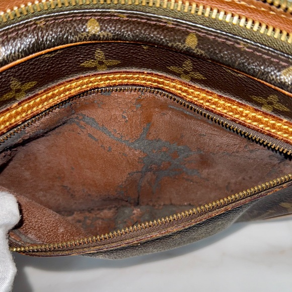 Auth LOUIS VUITTON Vintage Clutch/Wristlet - Picture 12 of 15